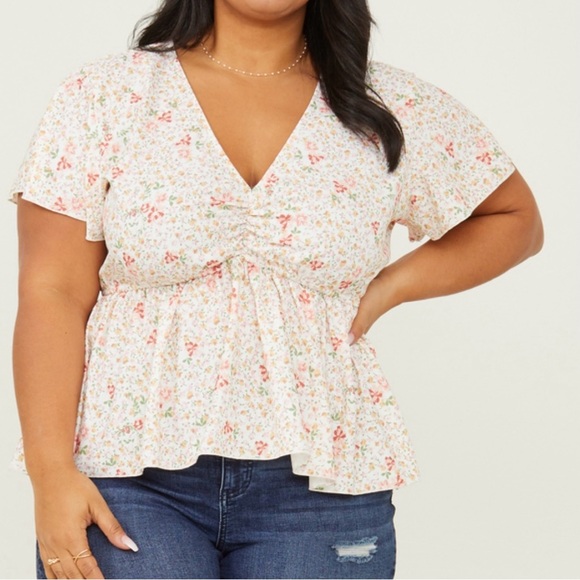 NEW Arula Floral Top Plus Size C / 3X NWT - Picture 1 of 7